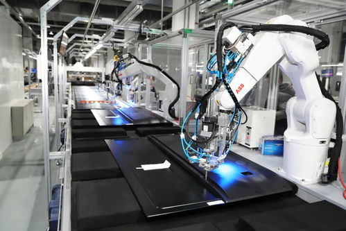 長(zhǎng)虹 從家電巨頭到教育科技引領(lǐng)者，中國(guó)制造的智慧轉(zhuǎn)型